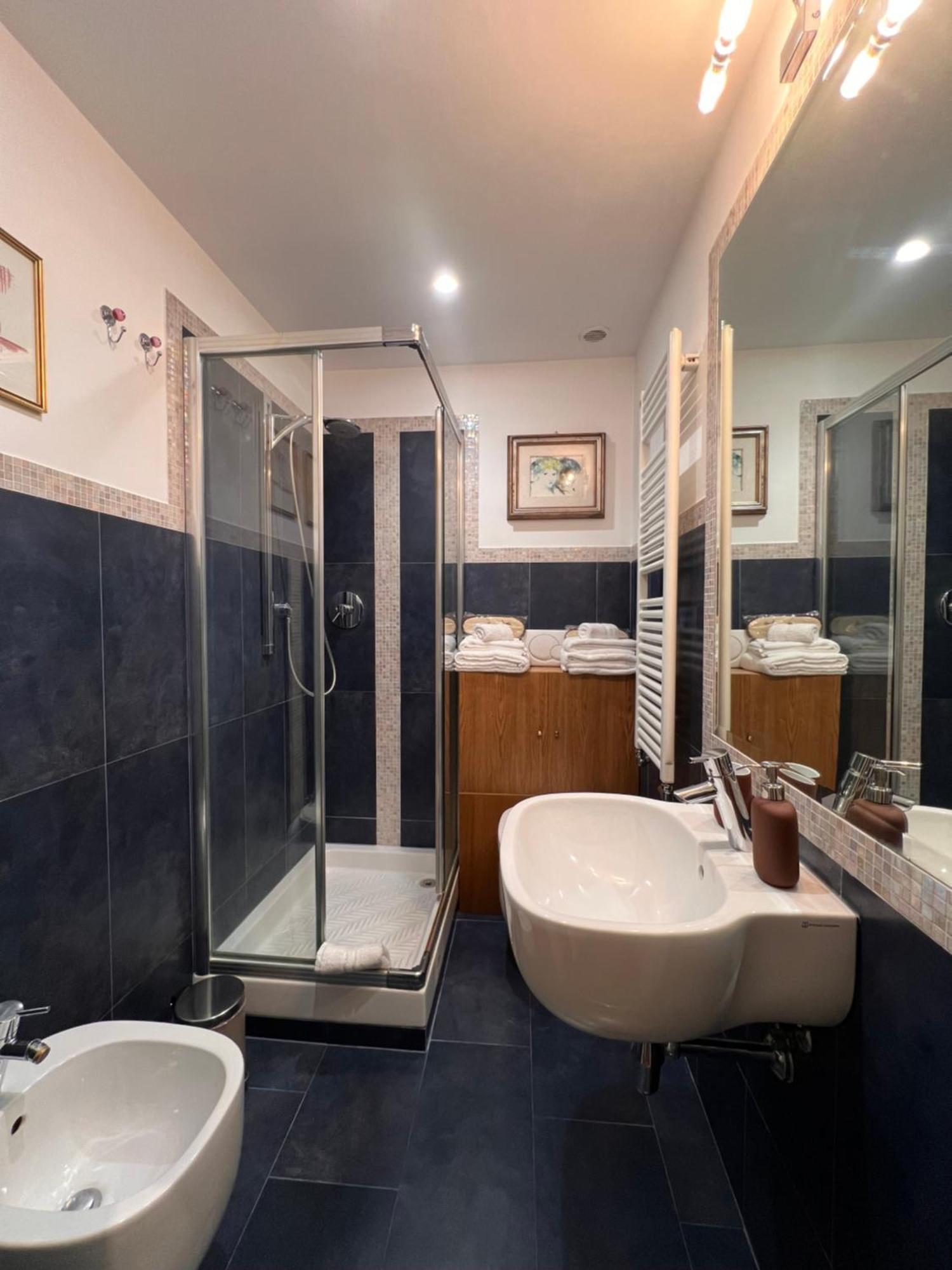 A Casa Di Lu, Al Colosseo - Guest House Roma Dış mekan fotoğraf