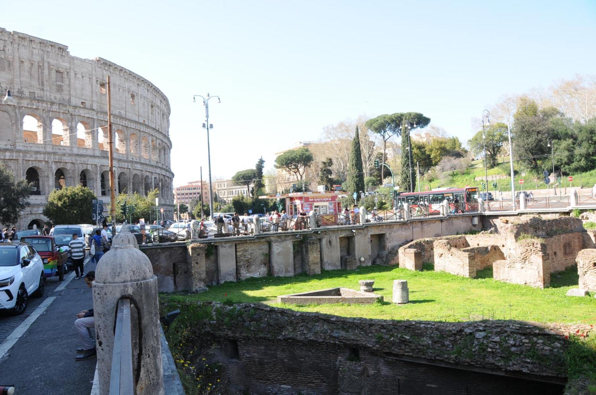 A Casa Di Lu, Al Colosseo - Guest House Roma Dış mekan fotoğraf
